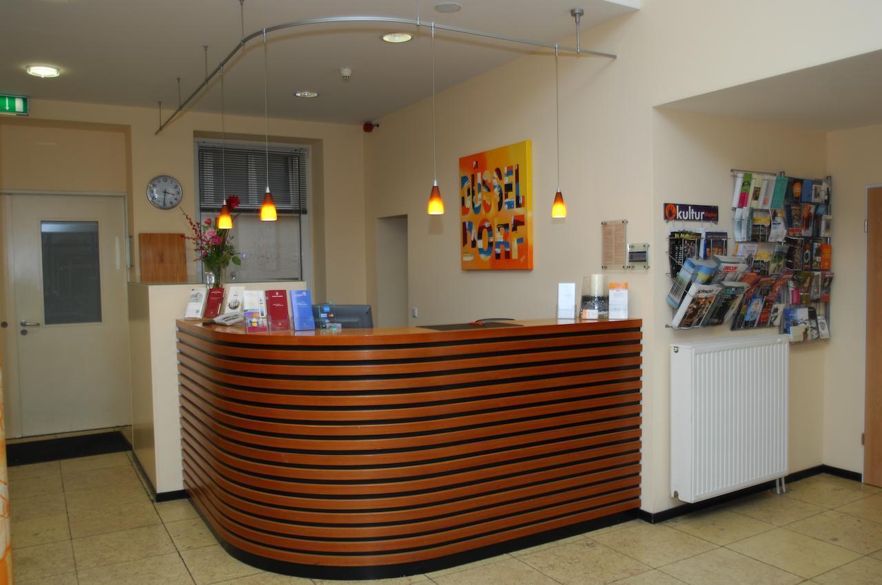 Stadthotel Duesseldorf Bagian luar foto