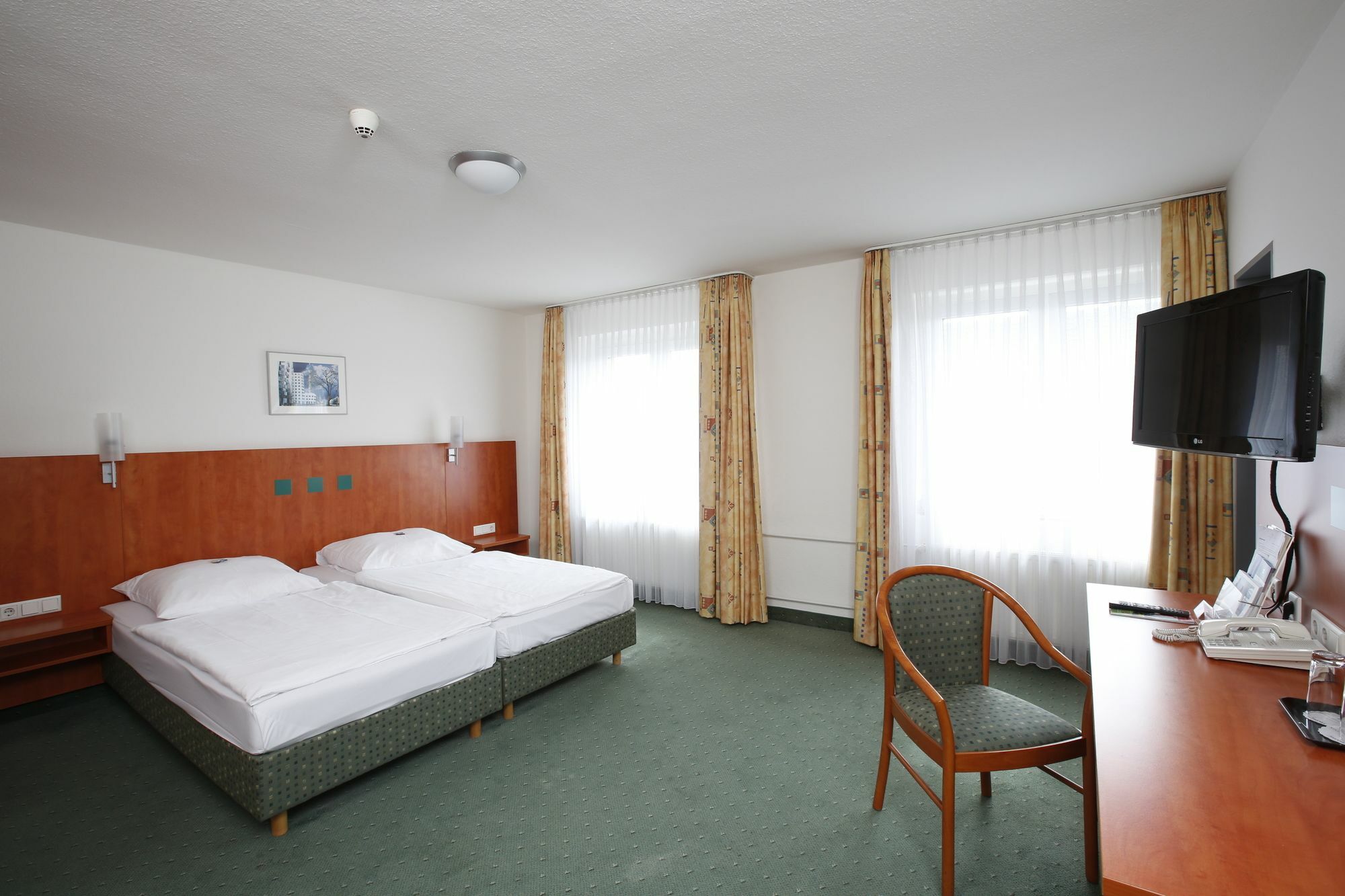 Stadthotel Duesseldorf Bagian luar foto